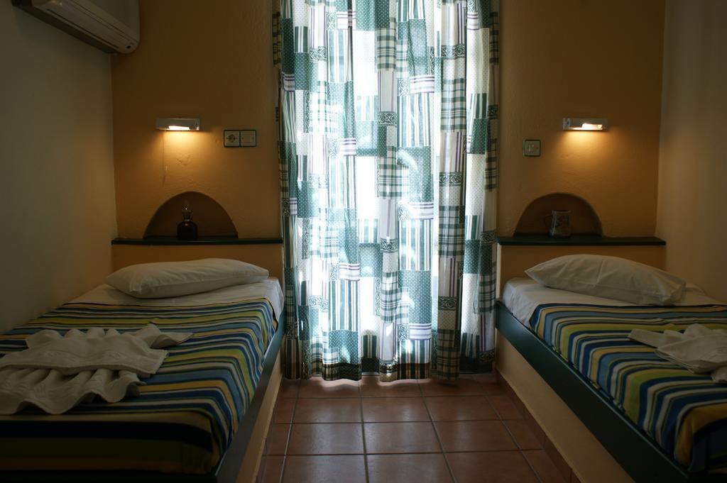 Naxos City Jason Studios & Apartments חדר תמונה